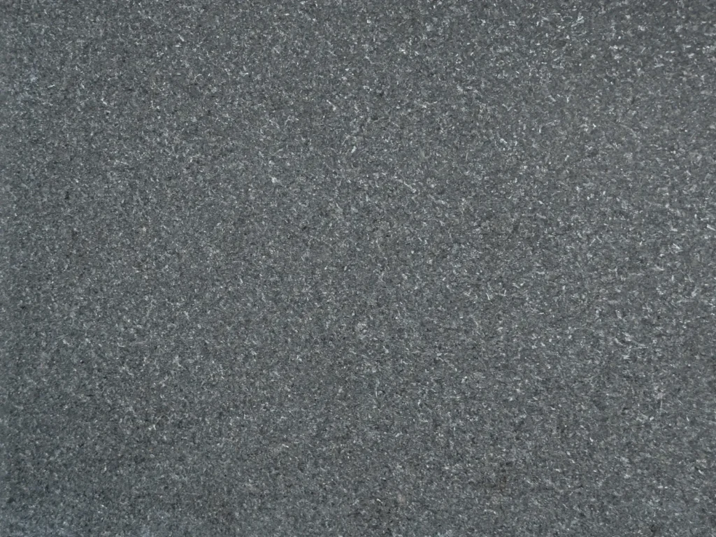 Nero-Assoluto-Zimbabwe-Nahaufnahme-Oberflaeche-satiniert